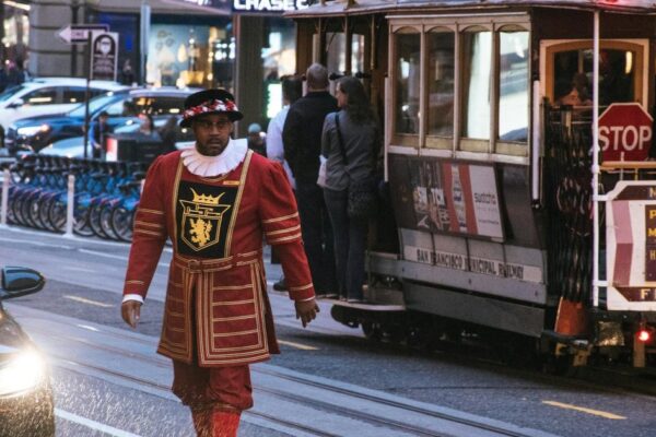 Jerome Powell’s Advice to Gen Z: Master AI for Smart Investing