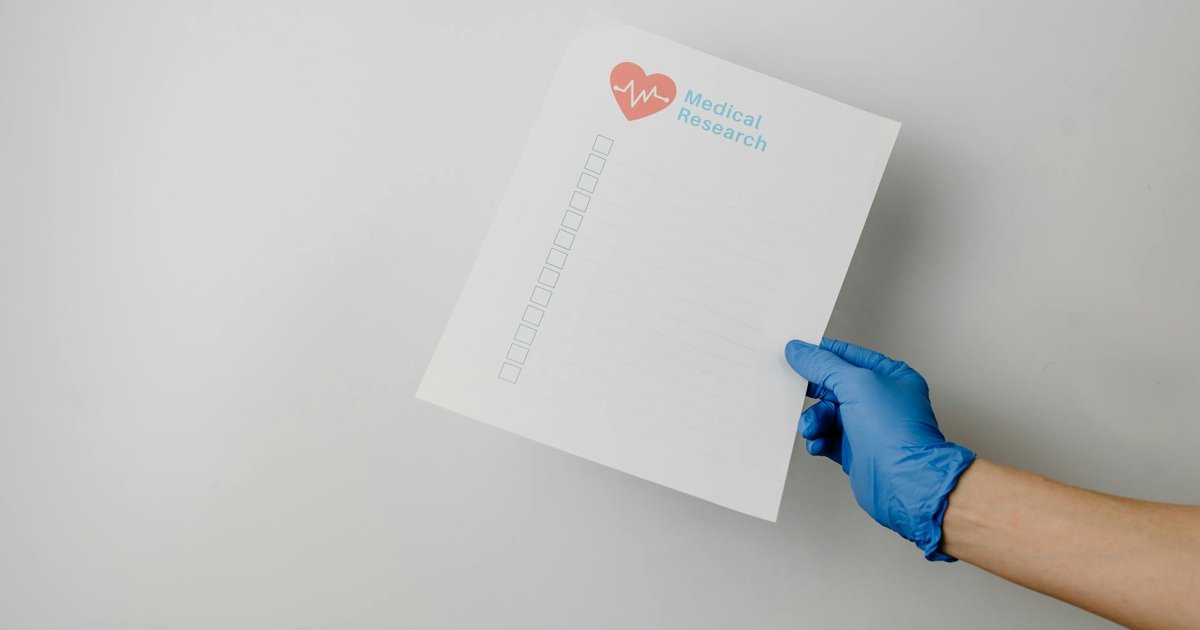 Woman outside showing signs of stress, highlighting the impact of difficult relationships on health.