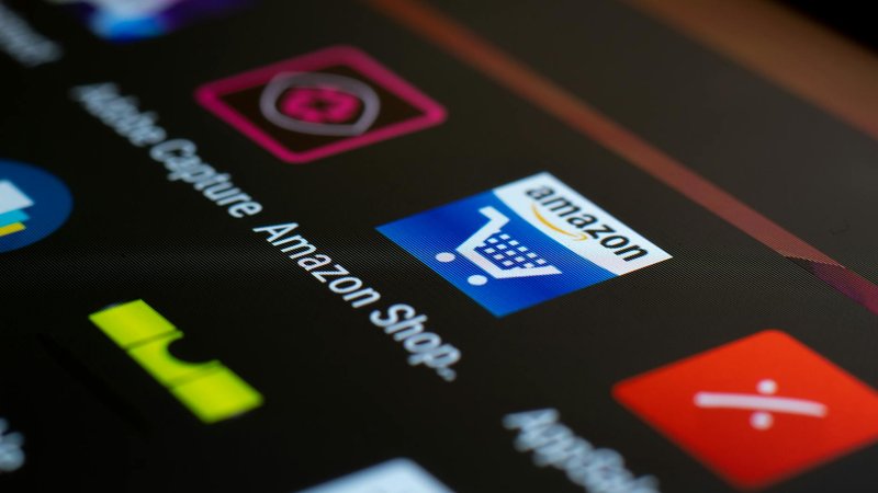 Amazon Kindle e-reader shutdown — Business