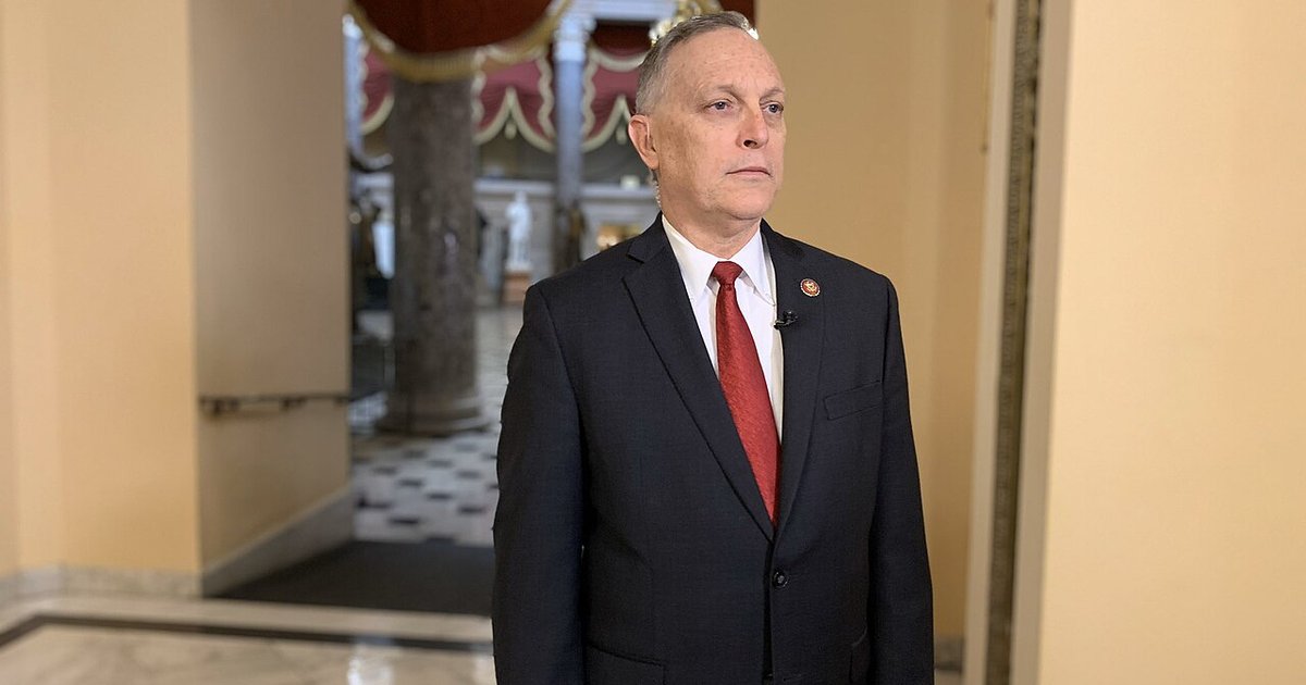 Bill Hemmer and Dana Perino hosting America's Newsroom on Fox News