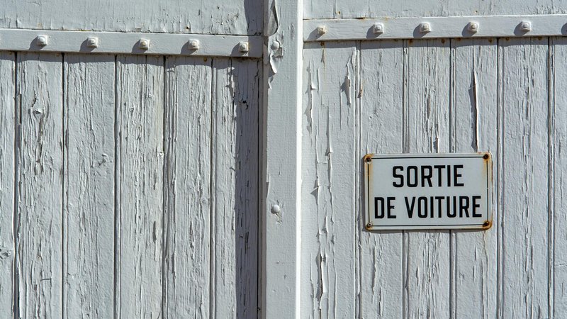Apple Mac Pro computer with a focus on its design and features