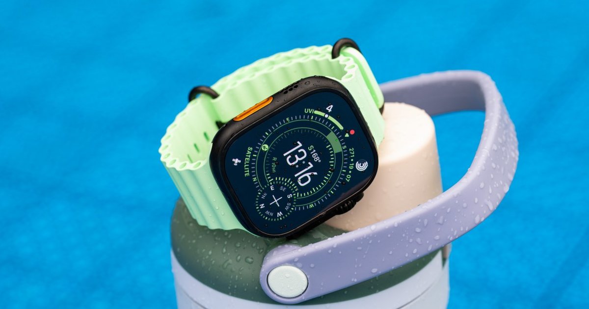 Apple Watch Series 11, SE 3, and Ultra 3 on display with discount labels