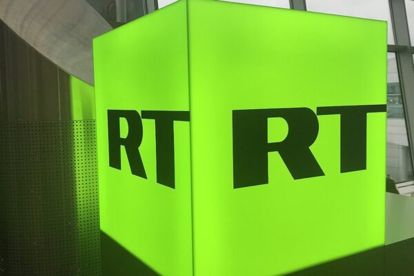 Axel Merryl performing live, showcasing his latest hit and its impact on music trends.