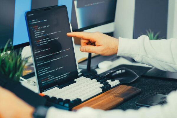 Claude Code’s Automation Breakthrough: Why It’s Trending Now