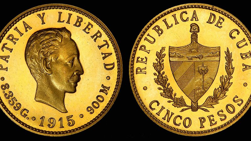 Cuban prisoners released from La Lima penitentiary celebrating their freedom with family.