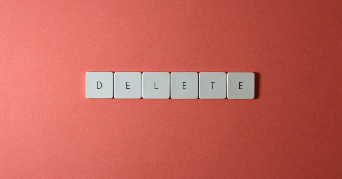 Apple iOS update announcement regarding FBI deleted message bug fix