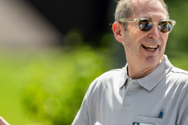 Andy Jassy’s Wing-Eating Challenge: A Lesson in Investing Connections