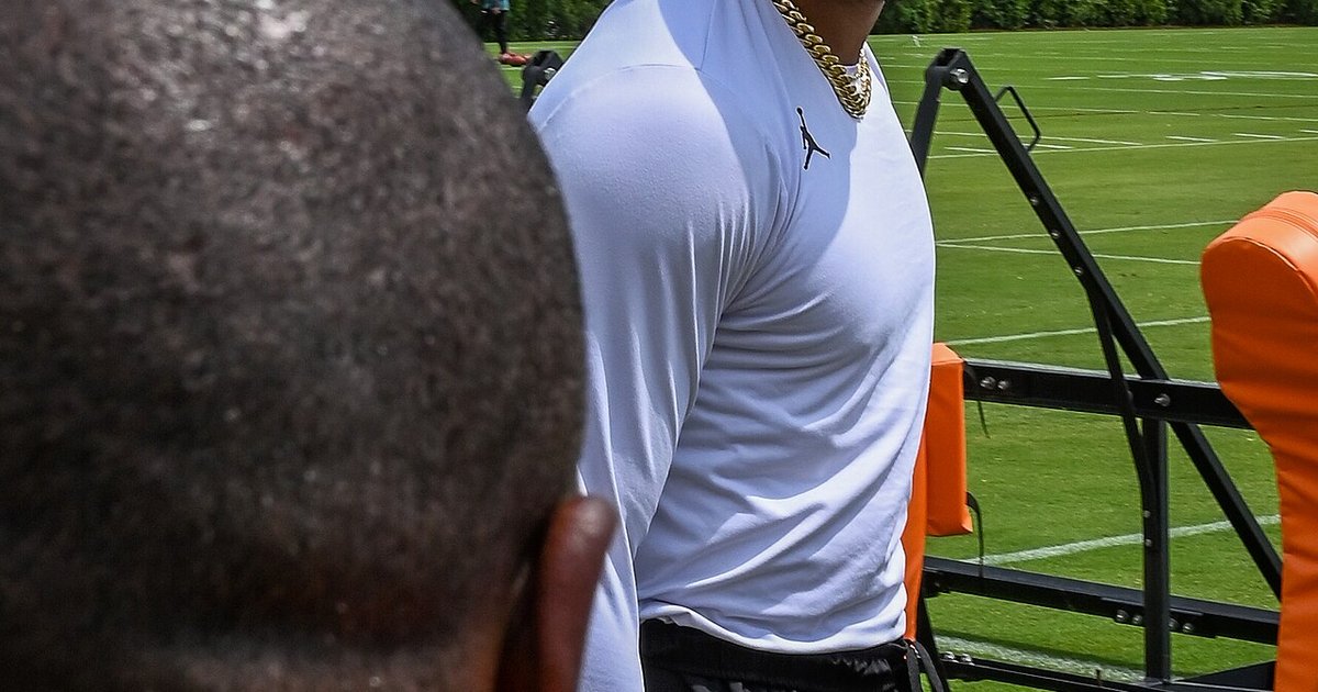 Jalen Hurts welcoming the Artemis II crew after their successful splash landing.