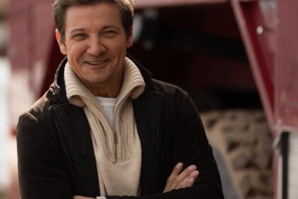 Jeremy Renner discussing tech investments and AI tools in finance