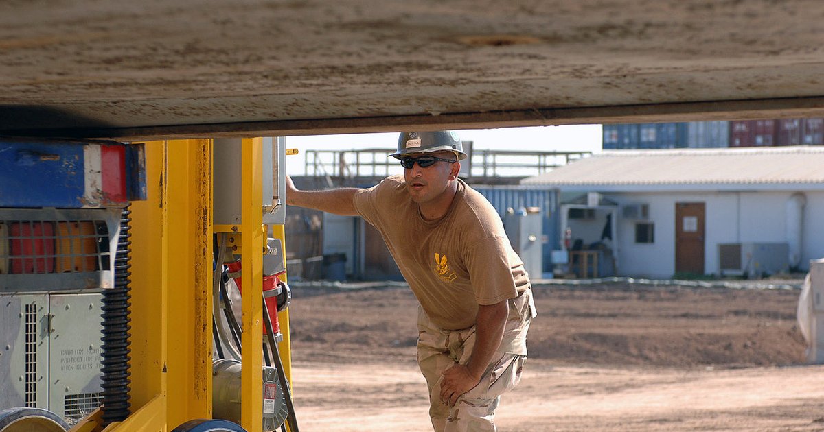 Ozuna, Dany Ome, and Kevincito in their trending music video for Paciente