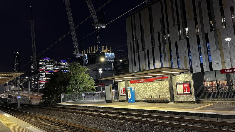 Sydney light rail train safety — World News