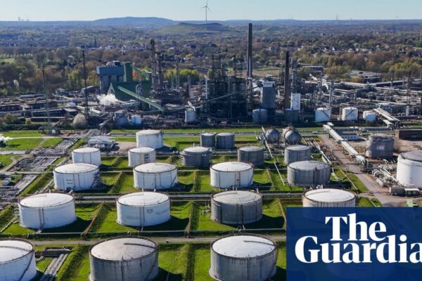 Trump’s Ceasefire with Iran Shakes Trade Policy — Oil and Stocks React