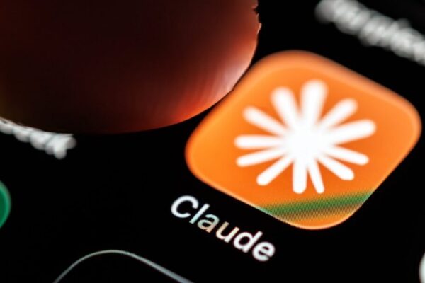 Anthropic AI logo with a gavel, symbolizing tech regulation and court decisions