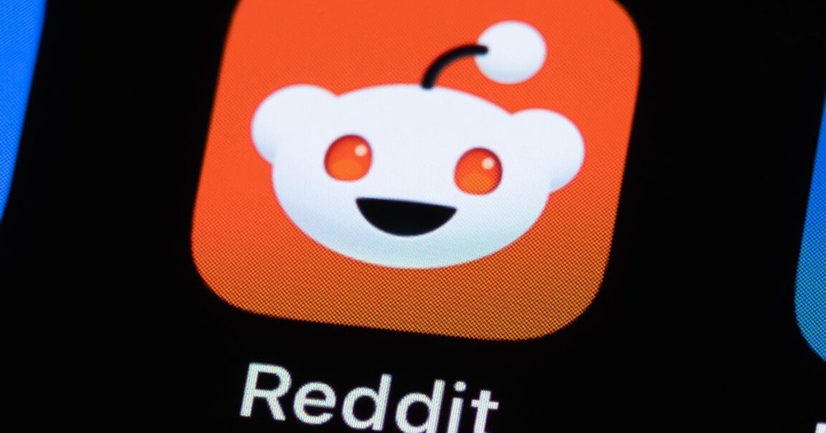 A visual representation of Reddit's impact on US tech regulation and online anonymity.