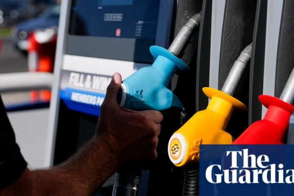 Feeling Gloomy? The ‘Vibecession’ Is Trending — But Experts Aren’t Worried